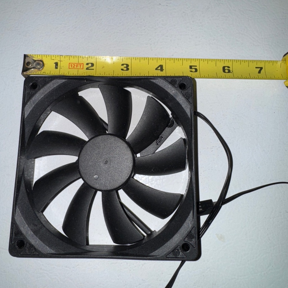 Computer Case Fan - Picture 4 of 5